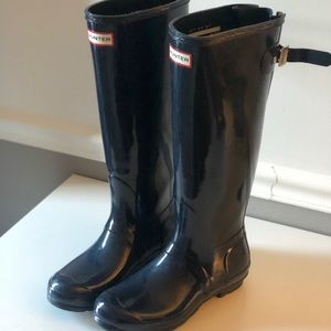 HUNTER BOOTS